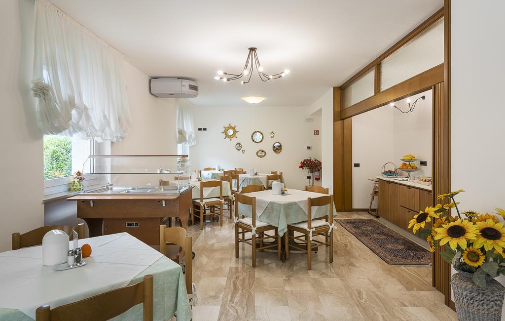 Hotel Villa Al Vento Torbole Sul Garda Exterior photo