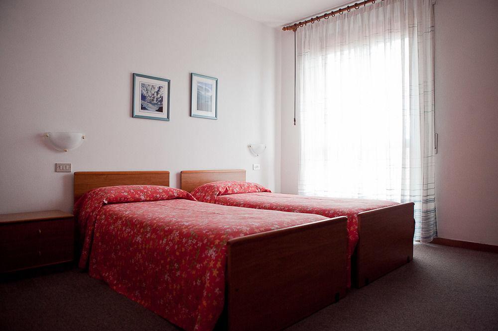 Hotel Villa Al Vento Torbole Sul Garda Exterior photo