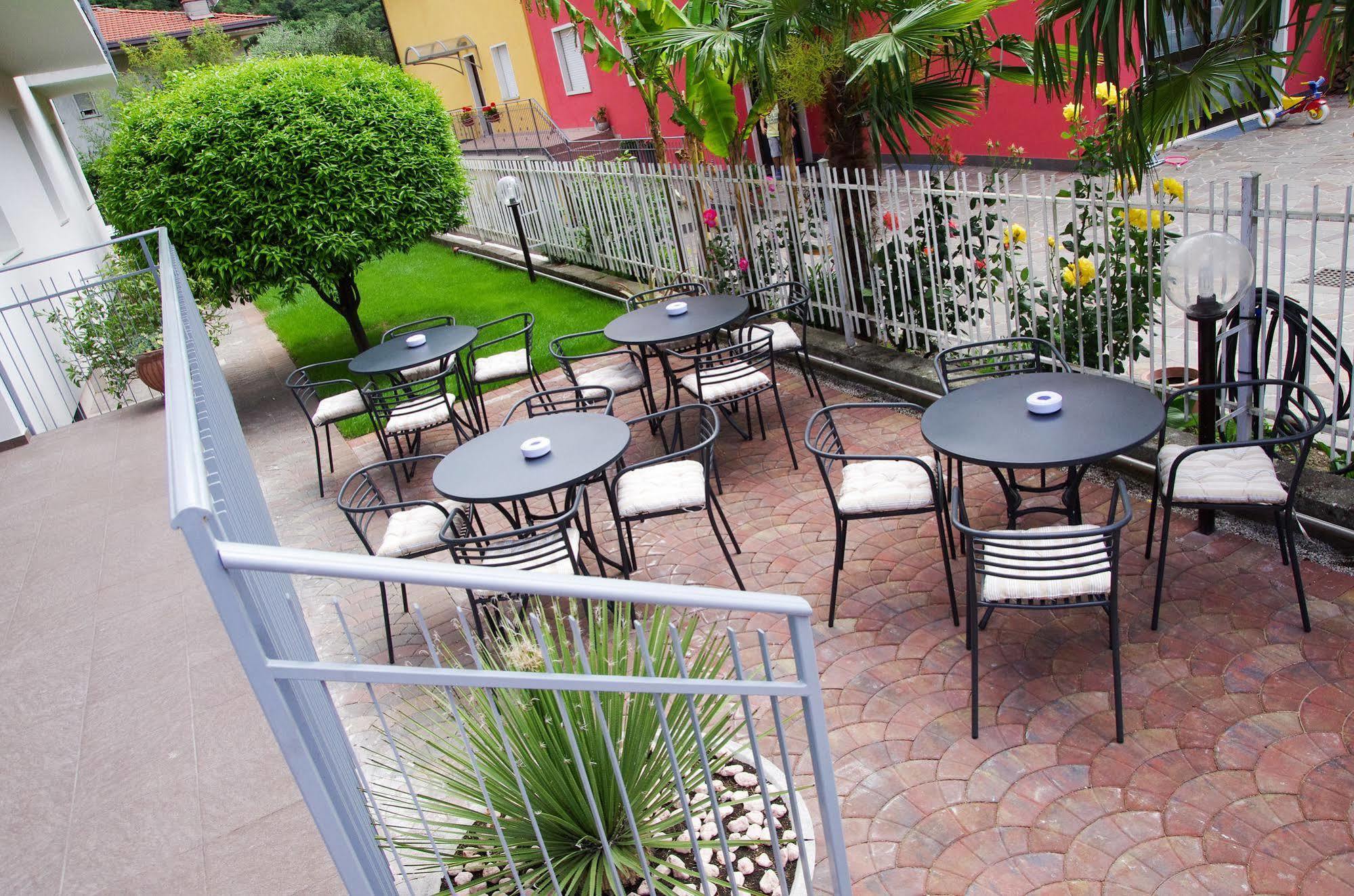 Hotel Villa Al Vento Torbole Sul Garda Exterior photo