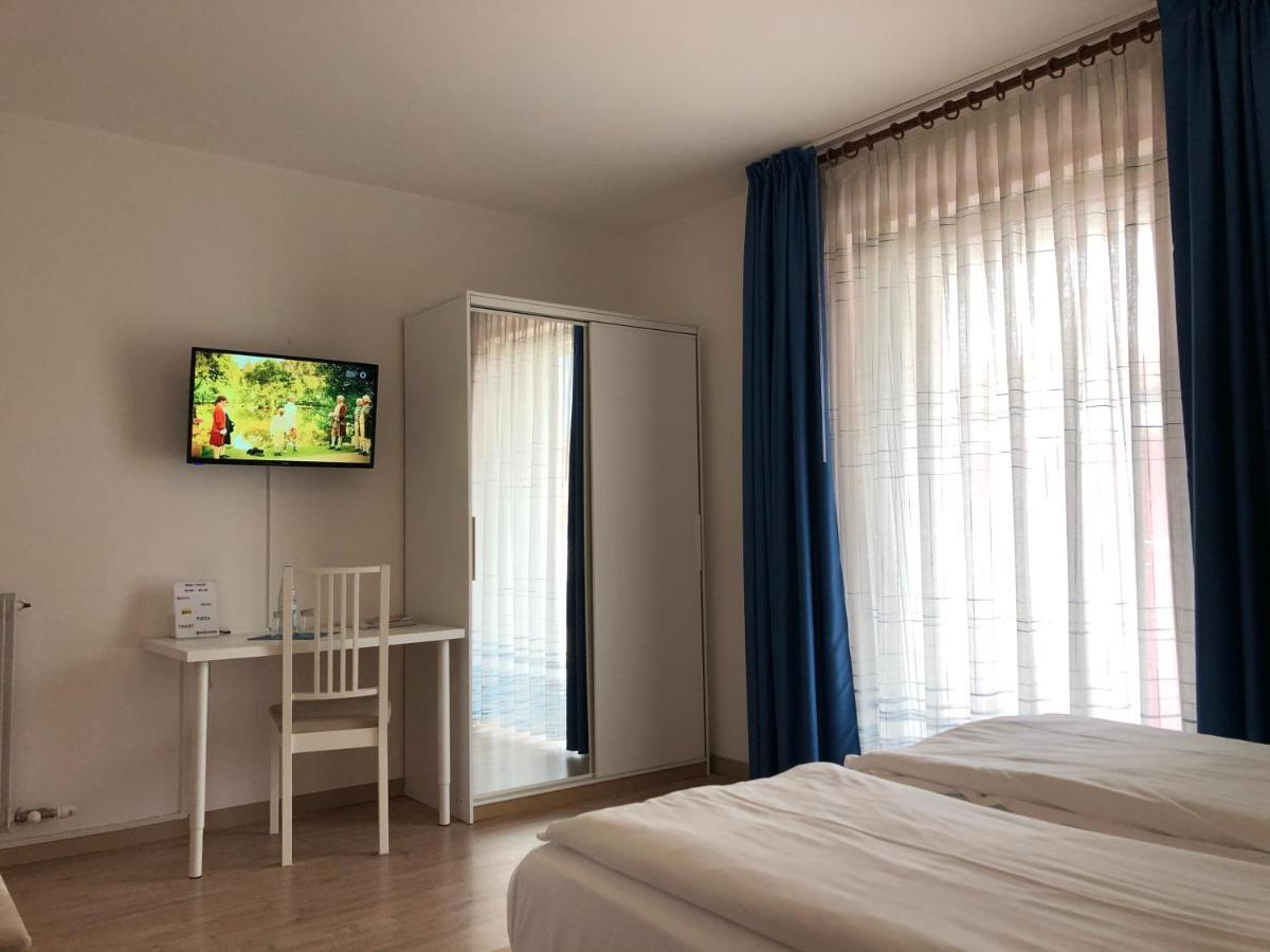 Hotel Villa Al Vento Torbole Sul Garda Exterior photo